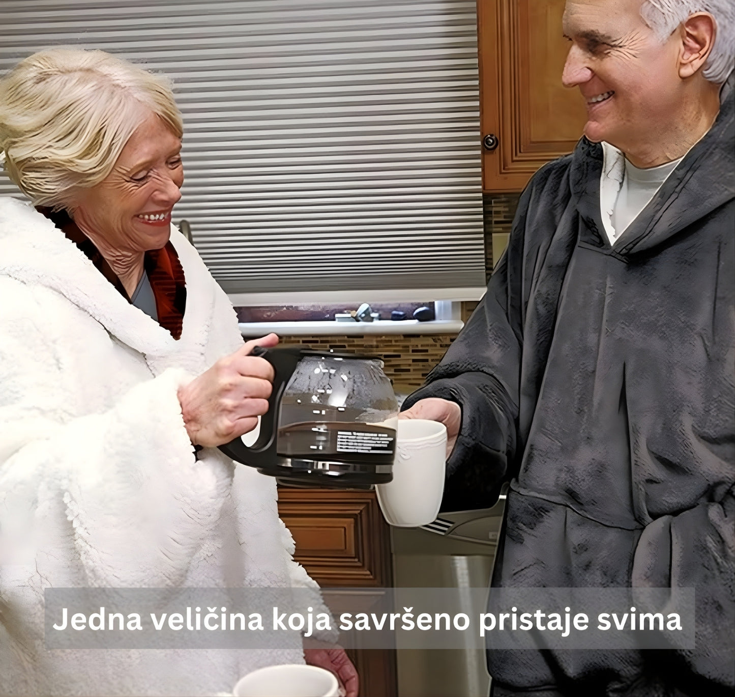 ĆEBE SA KAPULJAČOM